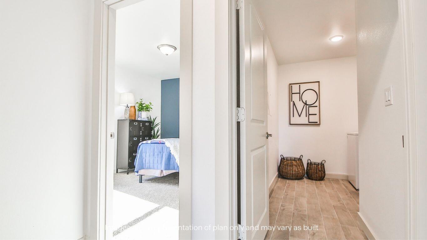 2921 138th Place Lubbock, TX 79423 - Photo 24 of 29 a en suite bathroom with a sink