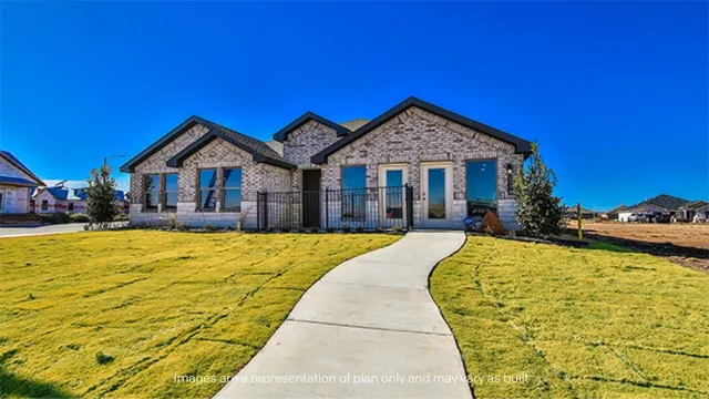 $331,990 | 2921 138th Place, Lubbock, TX 79423