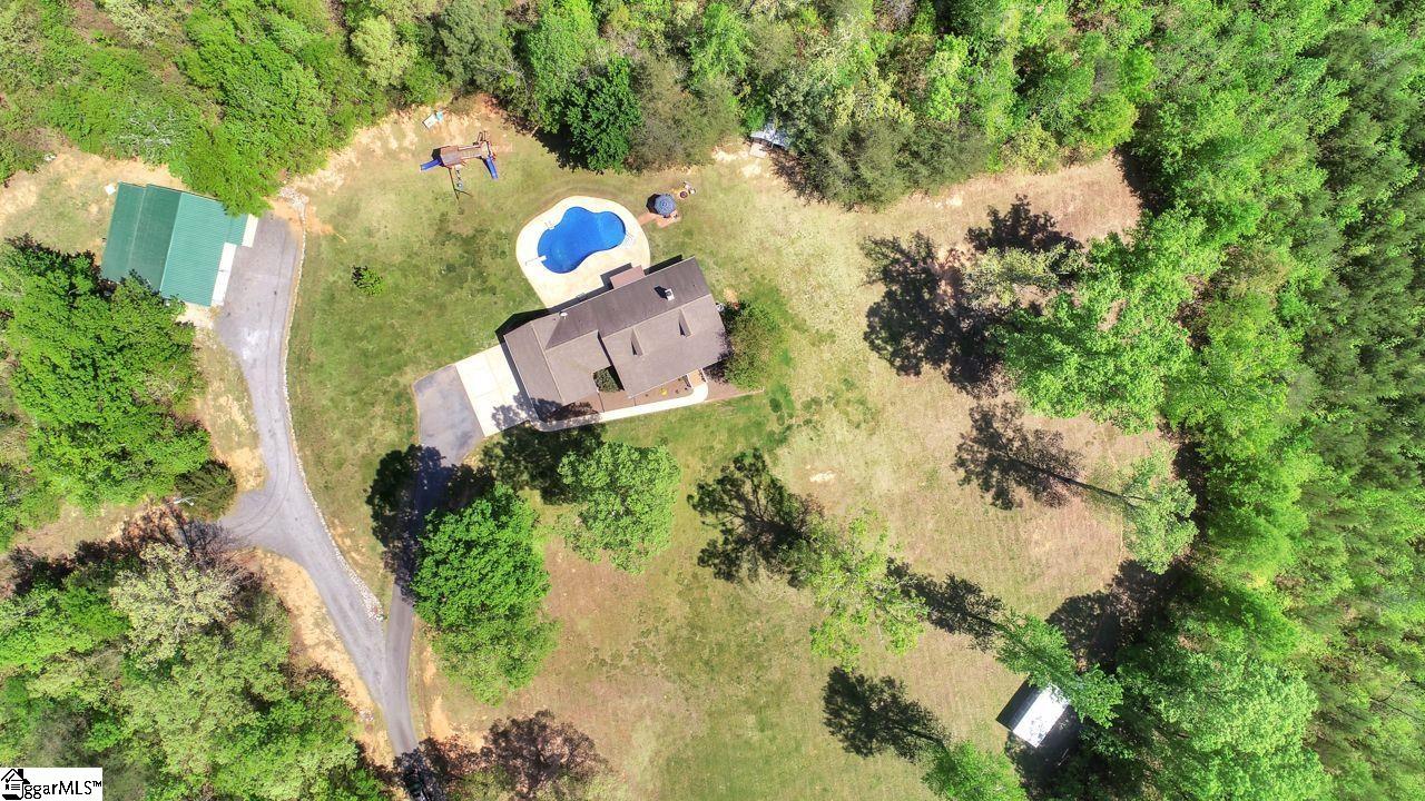 4682 Howe Road Landrum, SC 29356 - Photo 3 of 31