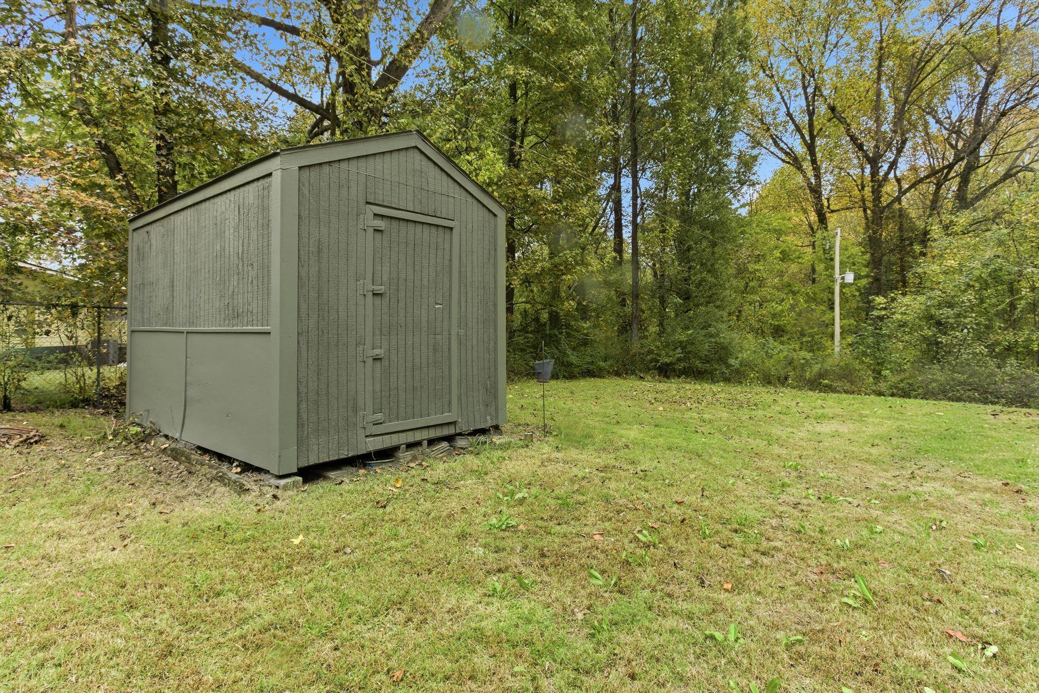 5002 Benjestown Road Memphis, TN 38127 - Photo 26 of 29 View of shed