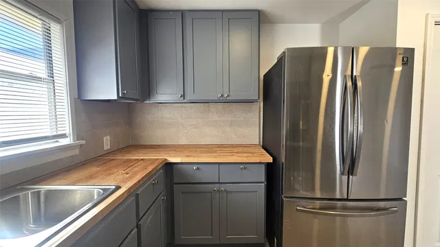 $1,900 | 1202 Dyer Avenue, Rosenberg, TX 77471