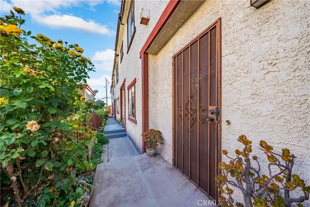 $699,000 | 1290 Elm Avenue, Unit D, San Gabriel, CA 91775