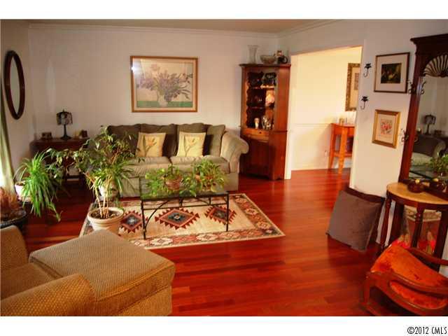 6827 Porterfield Road Charlotte, NC 28226 - Photo 2 of 11 Gallery Image 2