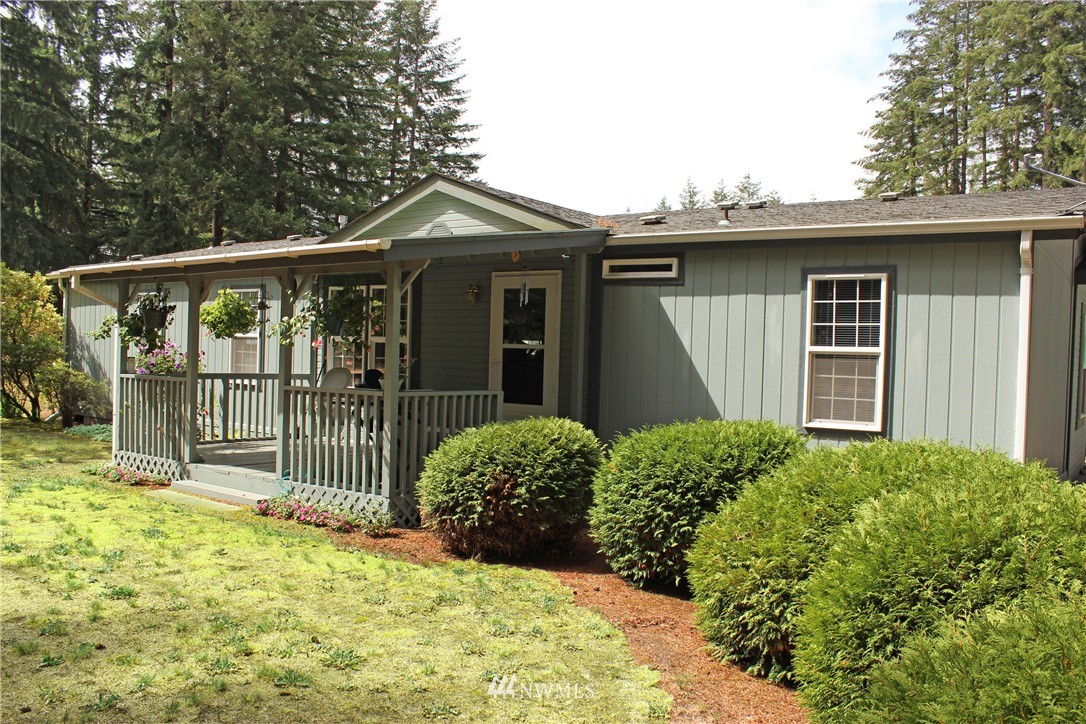 10215 School Land Road Southwest Rochester, WA 98579 - Photo 3 of 23