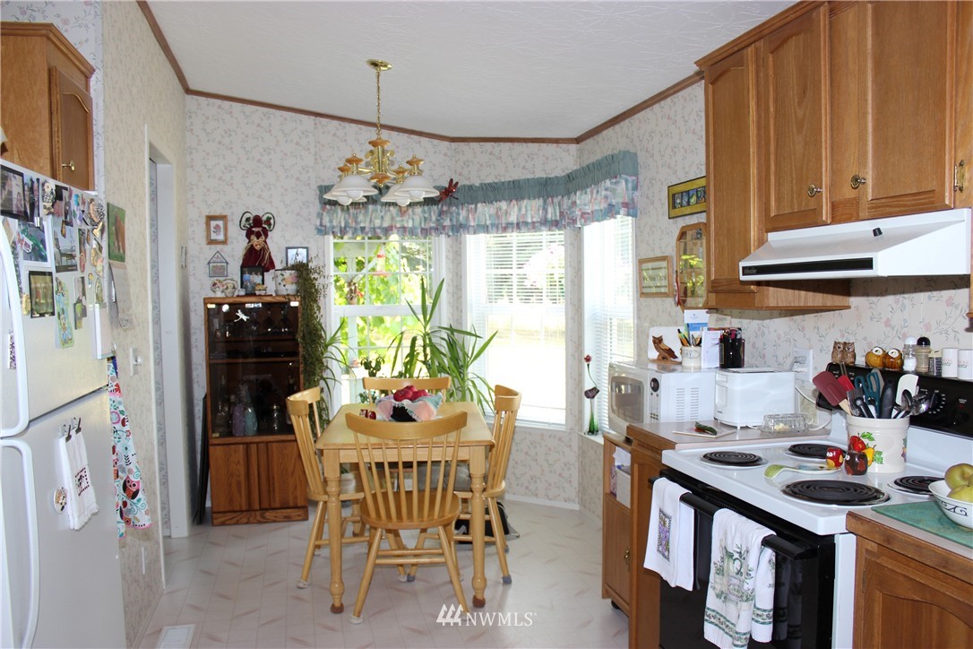 10215 School Land Road Southwest Rochester, WA 98579 - Photo 10 of 23