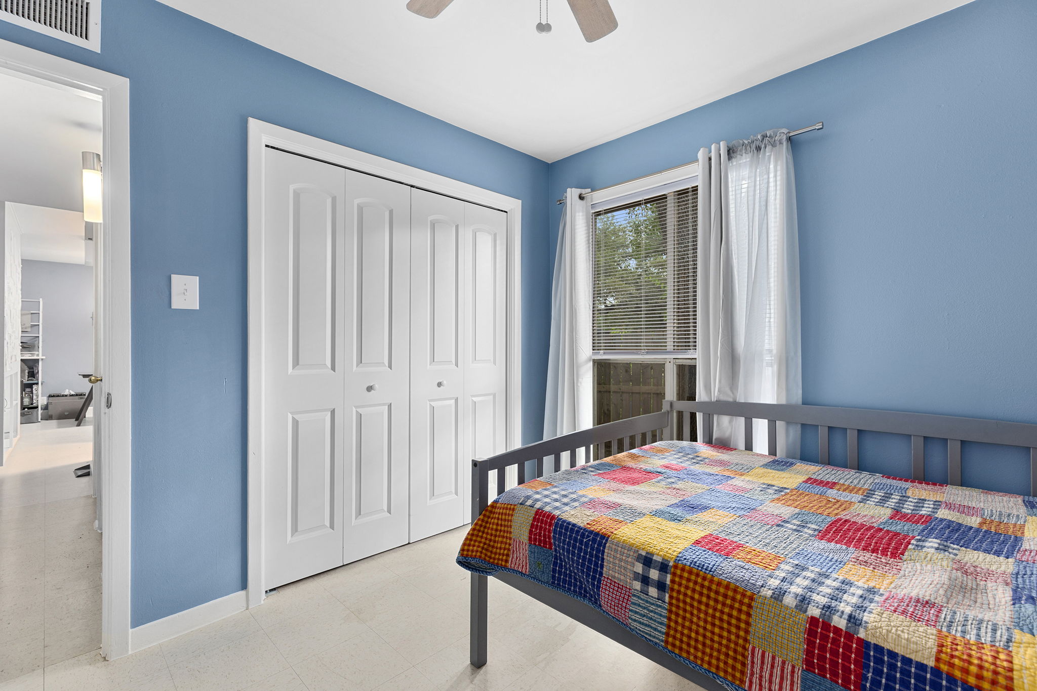 7001 Cooper Lane Austin, TX 78745 - Photo 14 of 32