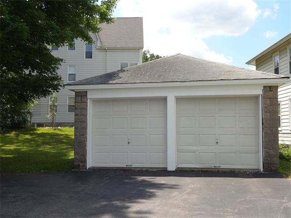95-97 Longfellow Road Worcester, MA 01602 - Photo 3 of 25 Gallery Image 3
