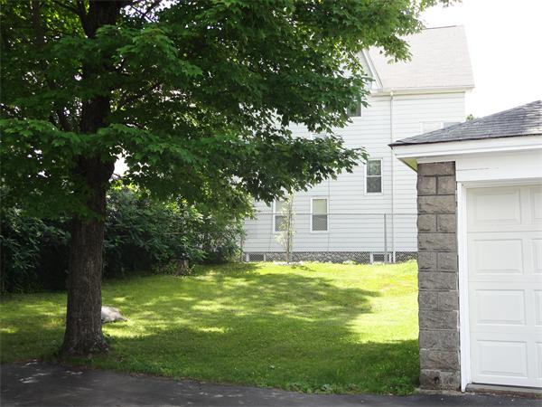 95-97 Longfellow Road Worcester, MA 01602 - Photo 4 of 25 Gallery Image 4