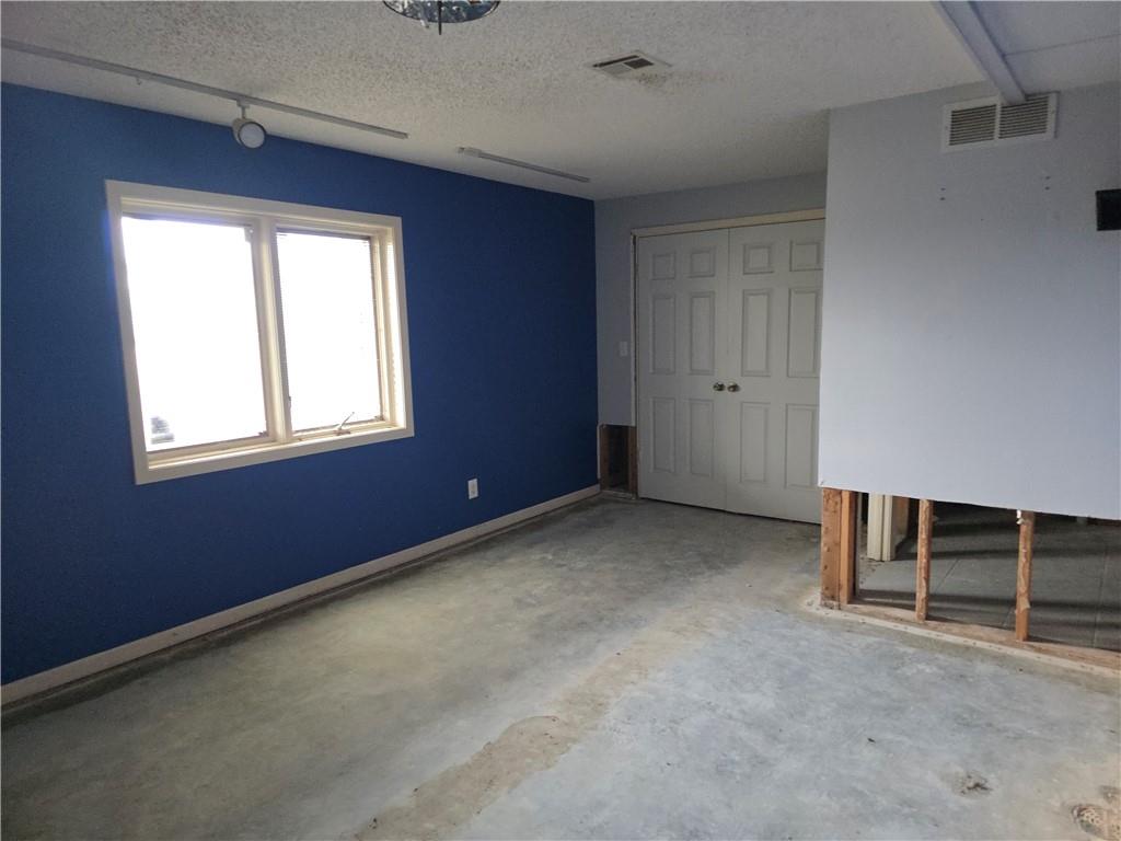 16250 South 1383 Road Nevada, MO 64772 - Photo 17 of 20