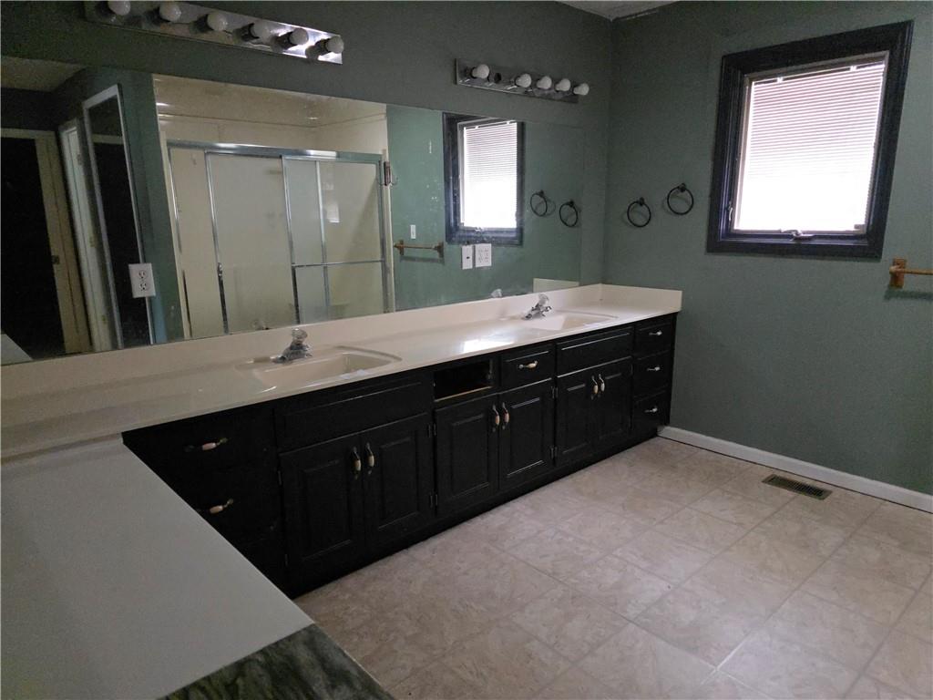 16250 South 1383 Road Nevada, MO 64772 - Photo 6 of 20