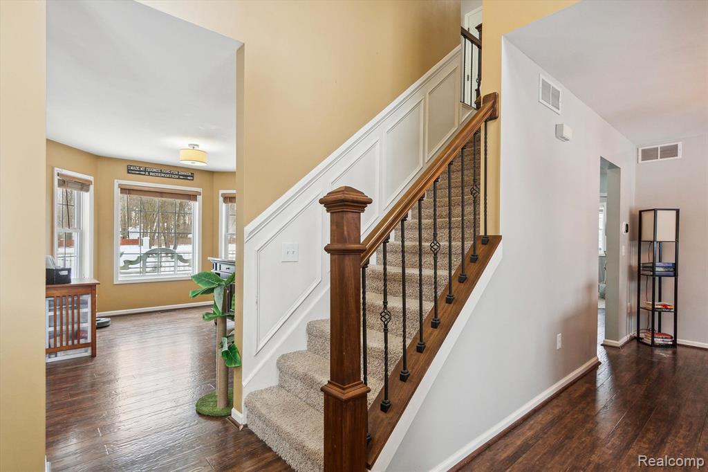 6556 Flushing Road Flushing, MI 48433 - Photo 11 of 54