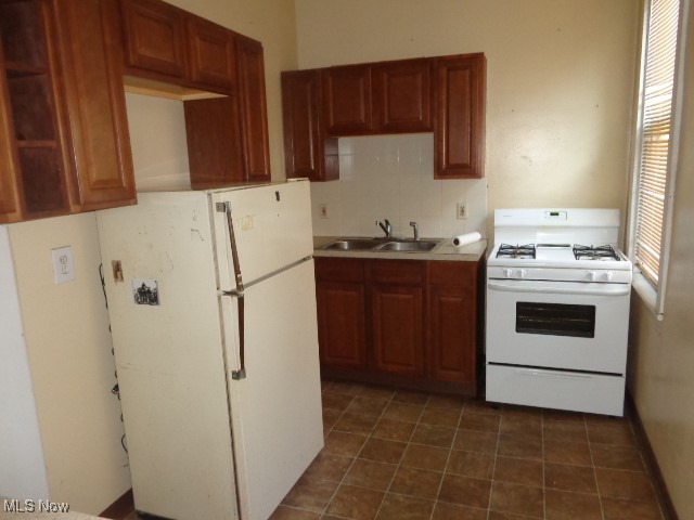 1786 Randall Road Cleveland, OH 44113 - Photo 9 of 29 Kitchen Floor Unit 1
