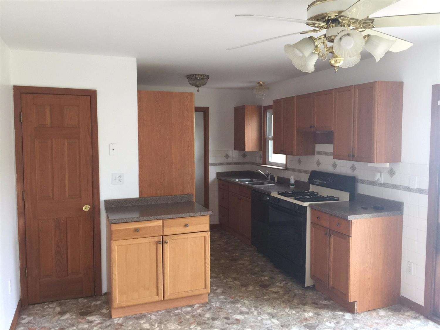 721-1 Baltimore Road Valparaiso, IN 46385 - Photo 4 of 10 1500x1125