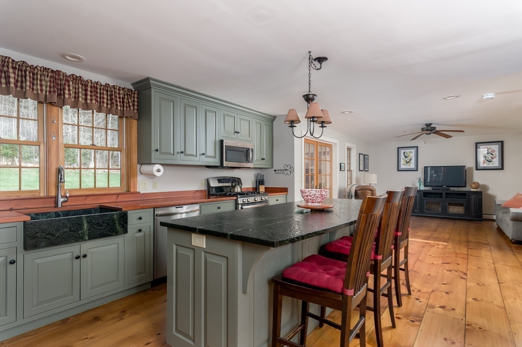 73 Champeaux Road Brimfield, MA 01010 - Photo 10 of 38 Gallery Image 10