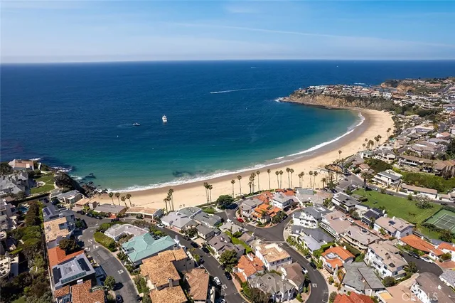 $60,000 | 27 Emerald Bay, Laguna Beach, CA 92651