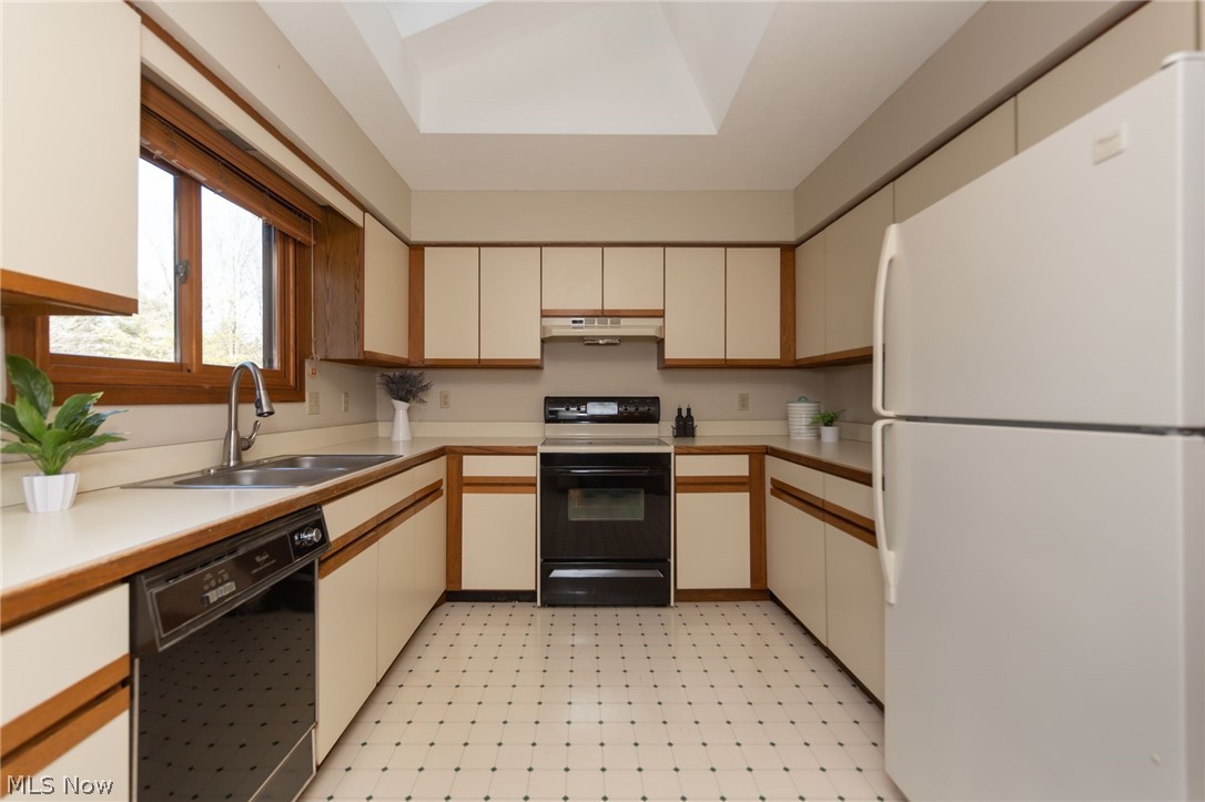 6296 Liberty Road Solon, OH 44139 - Photo 12 of 35 Gallery Image 12