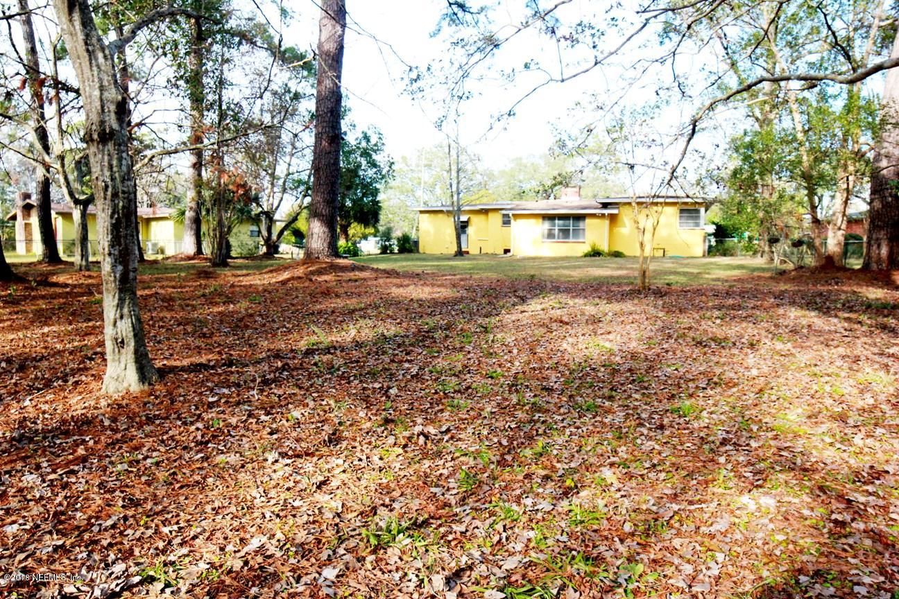 4432 Roth Drive South Jacksonville, FL 32209 - Photo 8 of 10 Backyard_3