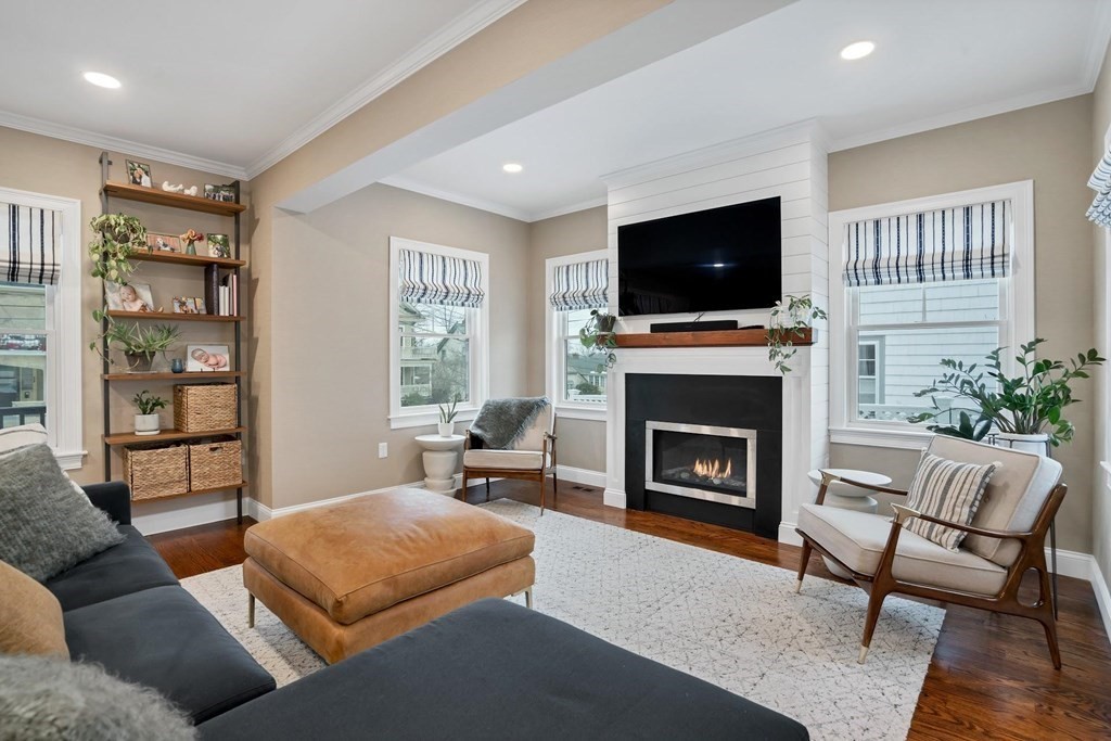 27 Hopkins Road Arlington, MA 02476 - Photo 3 of 35 Gallery Image 3