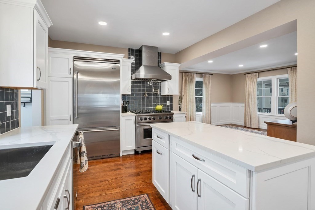 27 Hopkins Road Arlington, MA 02476 - Photo 6 of 35 Gallery Image 6
