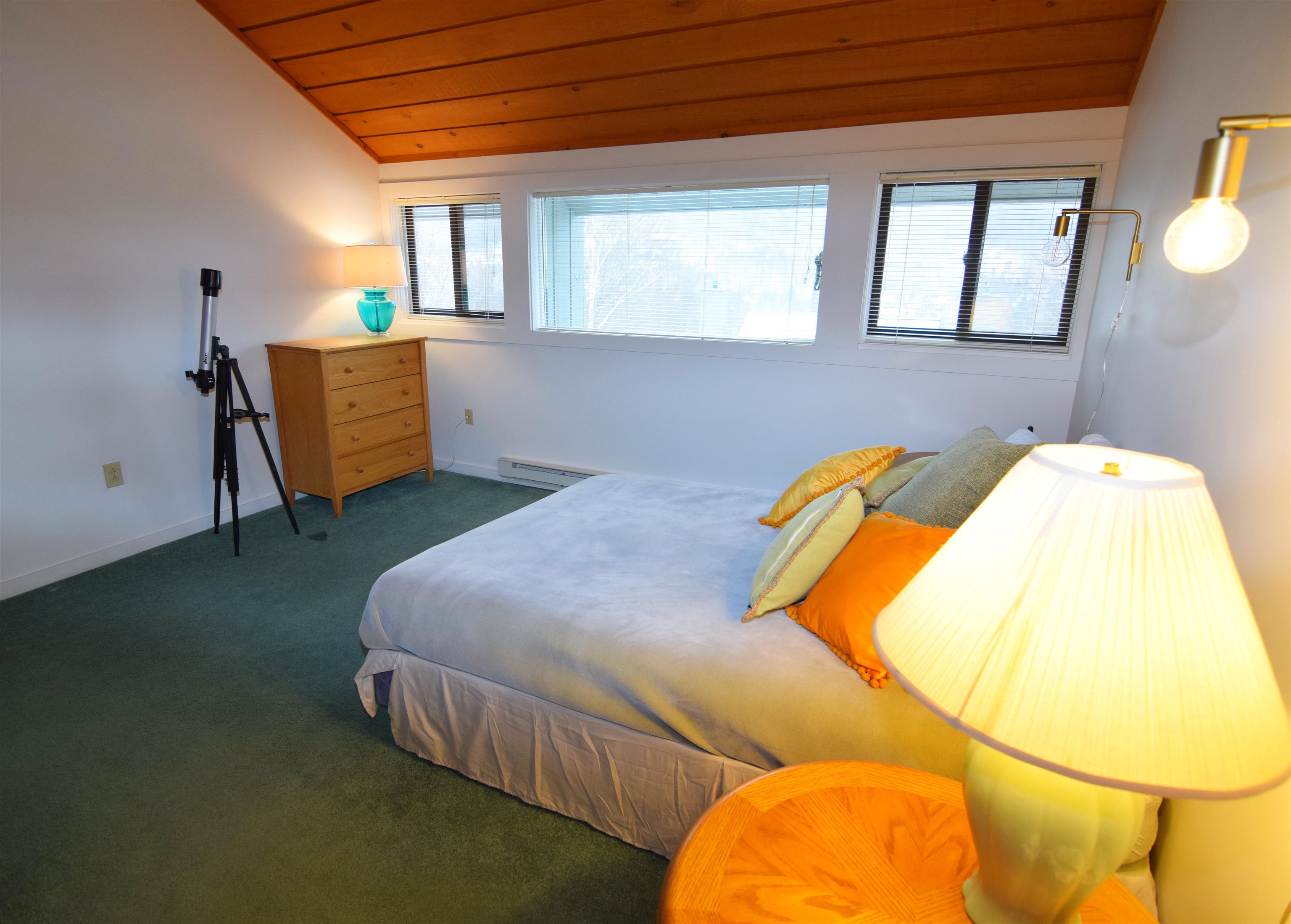 15 Birch Road, Unit 1 Lincoln, NH 03251 - Photo 19 of 39