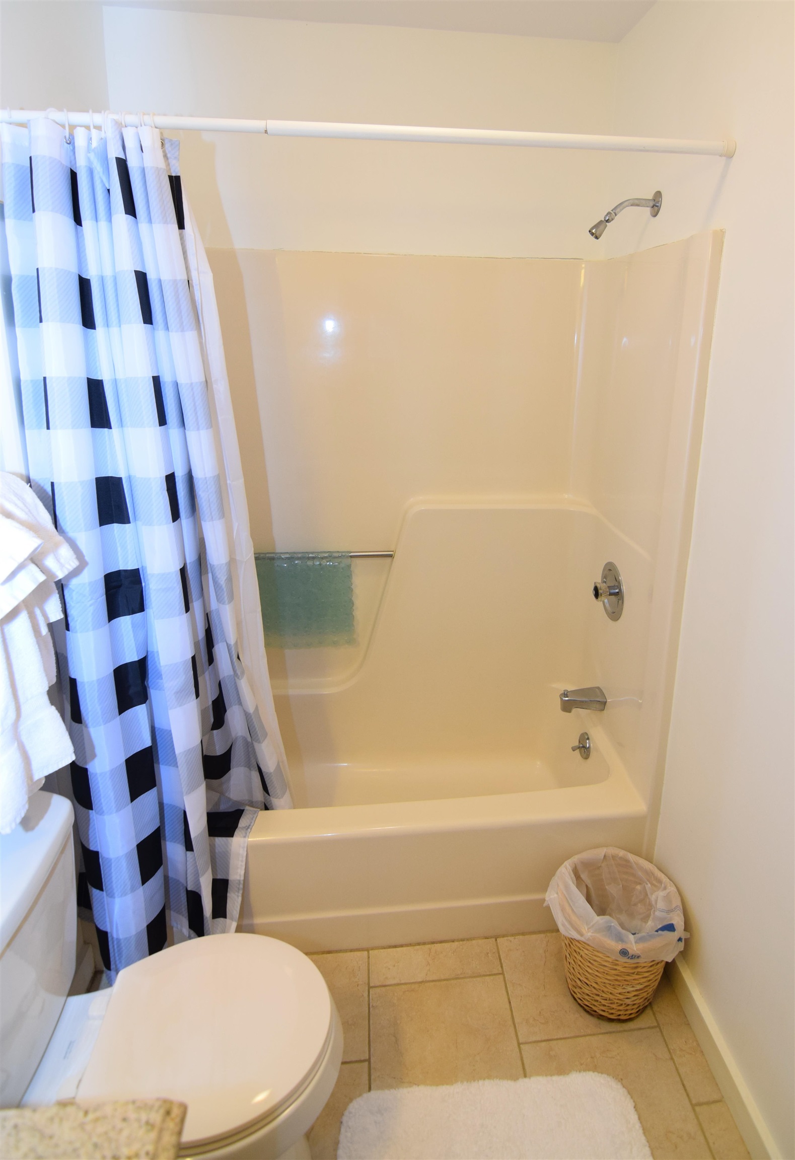 15 Birch Road, Unit 1 Lincoln, NH 03251 - Photo 30 of 39