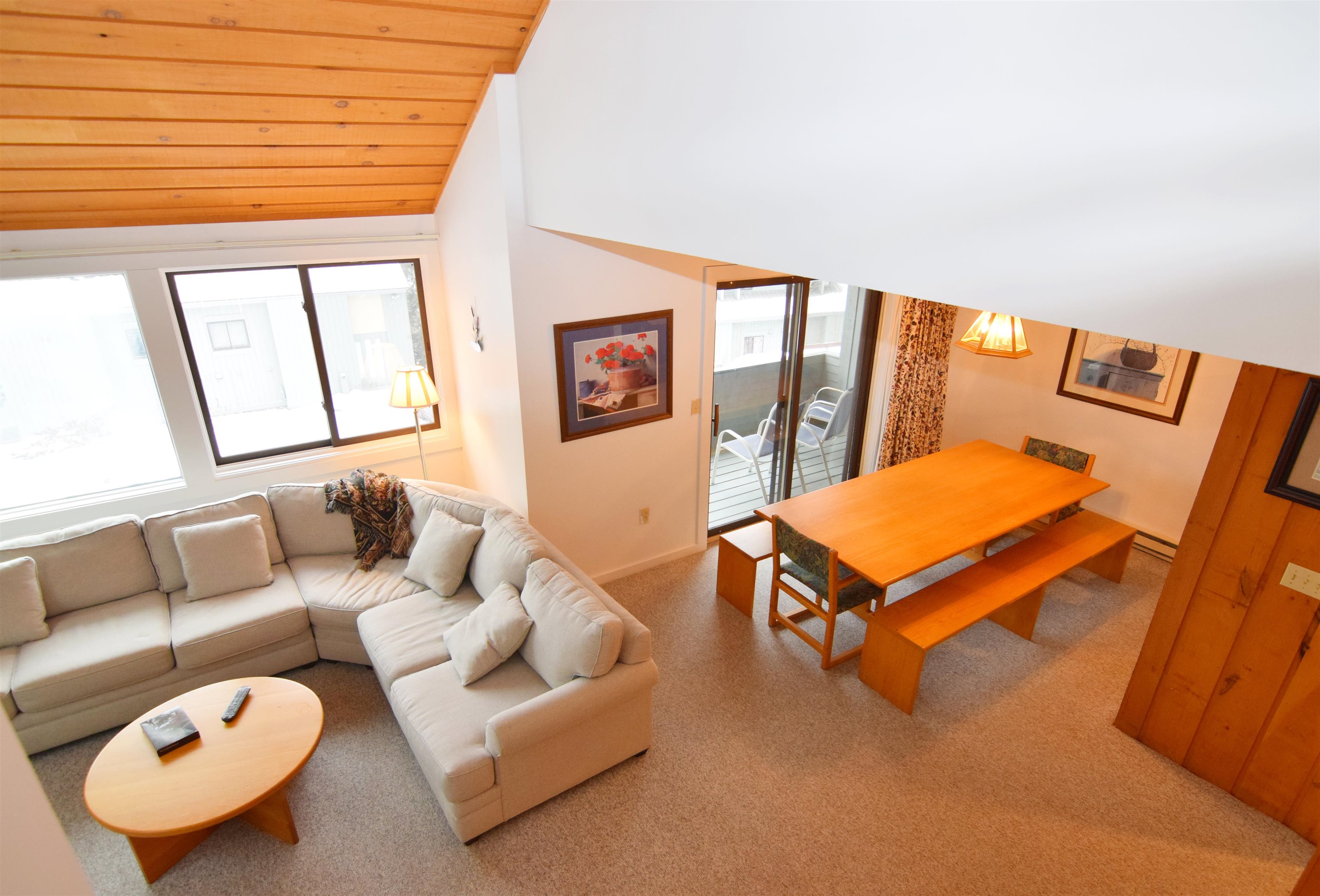 15 Birch Road, Unit 1 Lincoln, NH 03251 - Photo 3 of 39