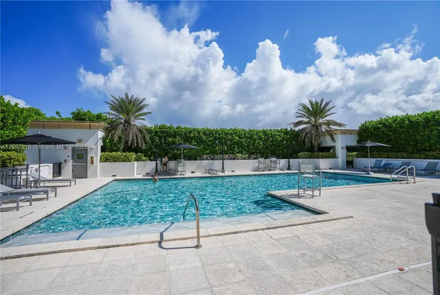 $615,000 | 4100 Salzedo Street, Unit 916, Coral Gables, FL 33146