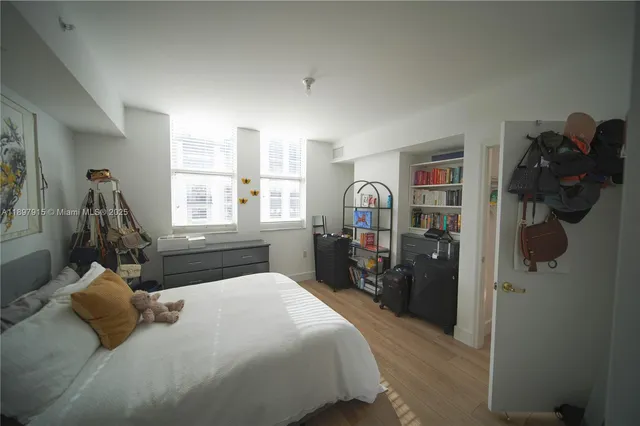 $615,000 | 4100 Salzedo Street, Unit 916, Coral Gables, FL 33146