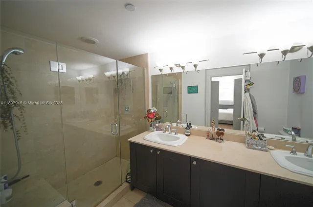 $615,000 | 4100 Salzedo Street, Unit 916, Coral Gables, FL 33146