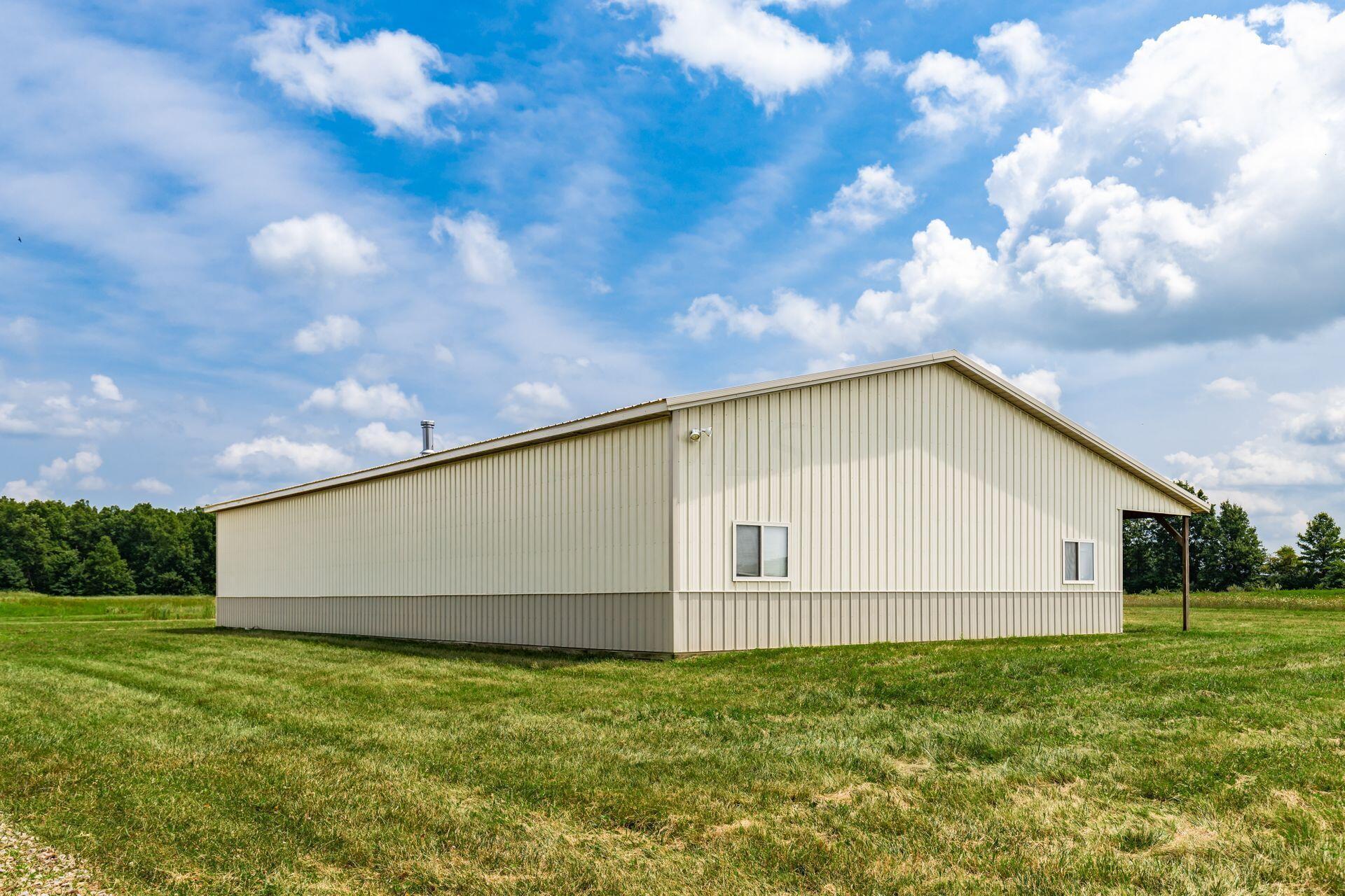 22100 Johnson Road Raymond, OH 43067 - Photo 21 of 33 Barn
