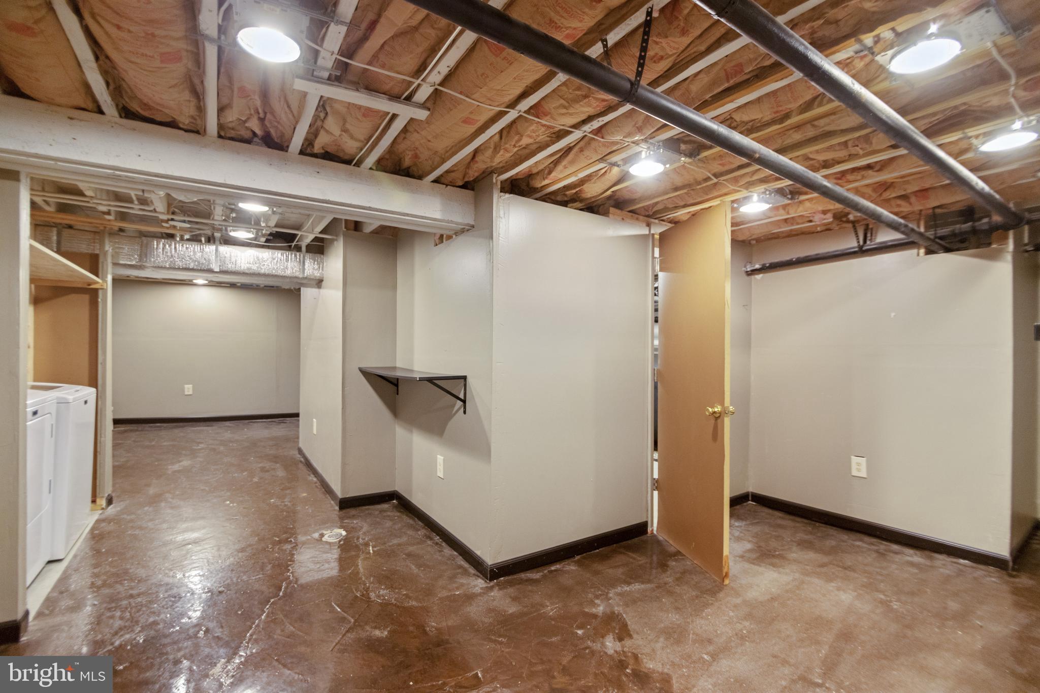 6058 Ritchie Highway Baltimore, MD 21225 - Photo 36 of 52 6058 RTICHIE HWY - BASEMENT WITH AMPLE SPACE
