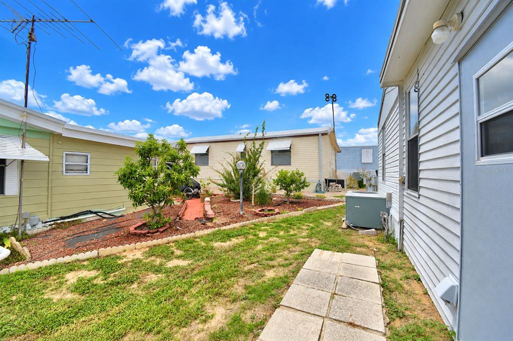 251 Patterson Road, Unit D4 Haines City, FL 33844 - Photo 27 of 39 Gallery Image 27