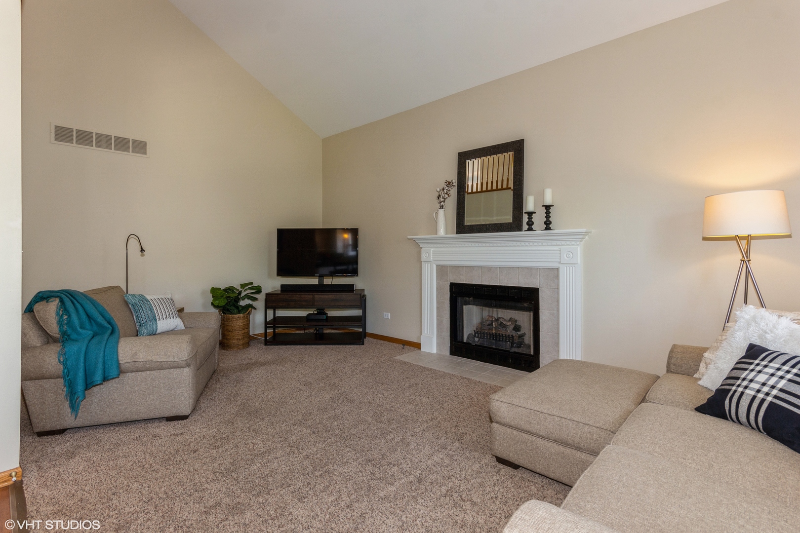 1918 Spring Ridge Drive Plainfield, IL 60586 - Photo 8 of 29