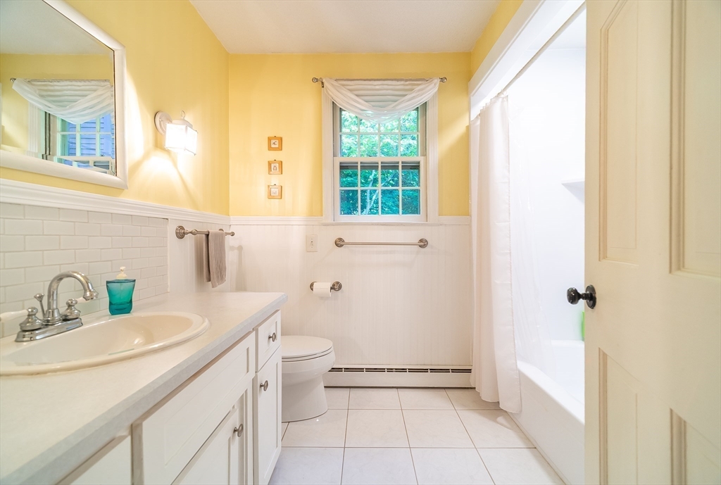 84 Greenwich Road East Longmeadow, MA 01028 - Photo 27 of 37