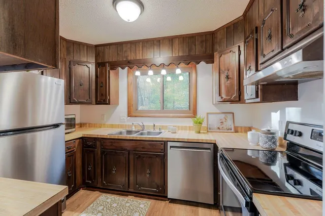 $365,000 | 240 Congers Lane, McGaheysville, VA 22840