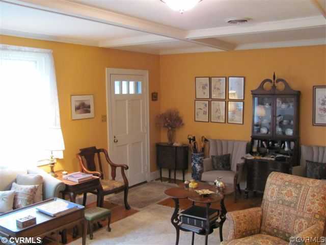 7110 Club Road Henrico, VA 23228 - Photo 3 of 14 Living Room