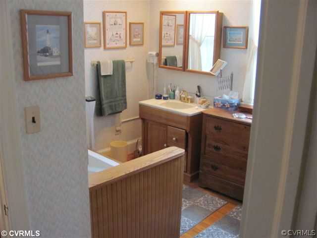 7110 Club Road Henrico, VA 23228 - Photo 10 of 14 Master Bath/Spa