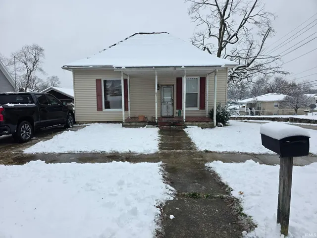 $140,999 | 1716 15th Street, Bedford, IN 47421