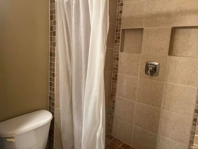 $140,999 | 1716 15th Street, Bedford, IN 47421