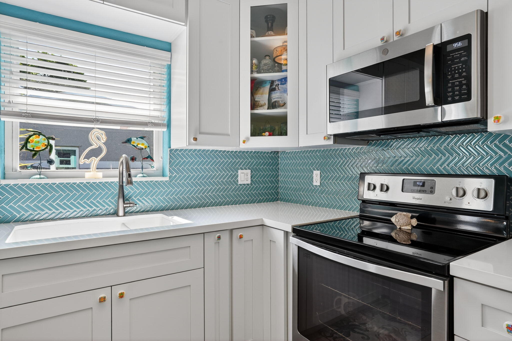 32 Andros Road Key Largo, FL 33037 - Photo 19 of 45 Kitchen 1