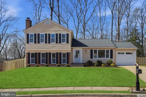 $929,900 | 9077 Brook Ford Road, Burke, VA 22015