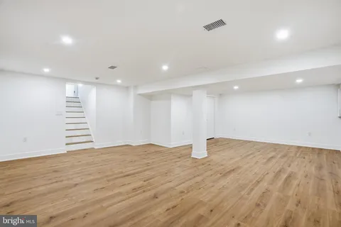 $929,900 | 9077 Brook Ford Road, Burke, VA 22015