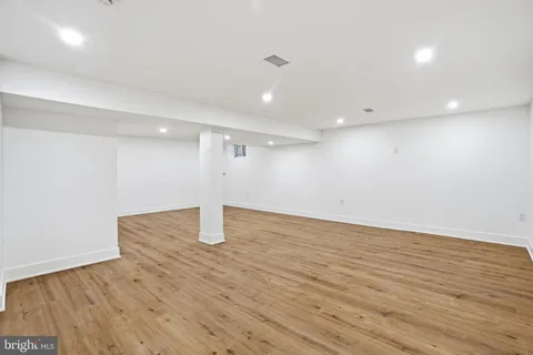 $929,900 | 9077 Brook Ford Road, Burke, VA 22015