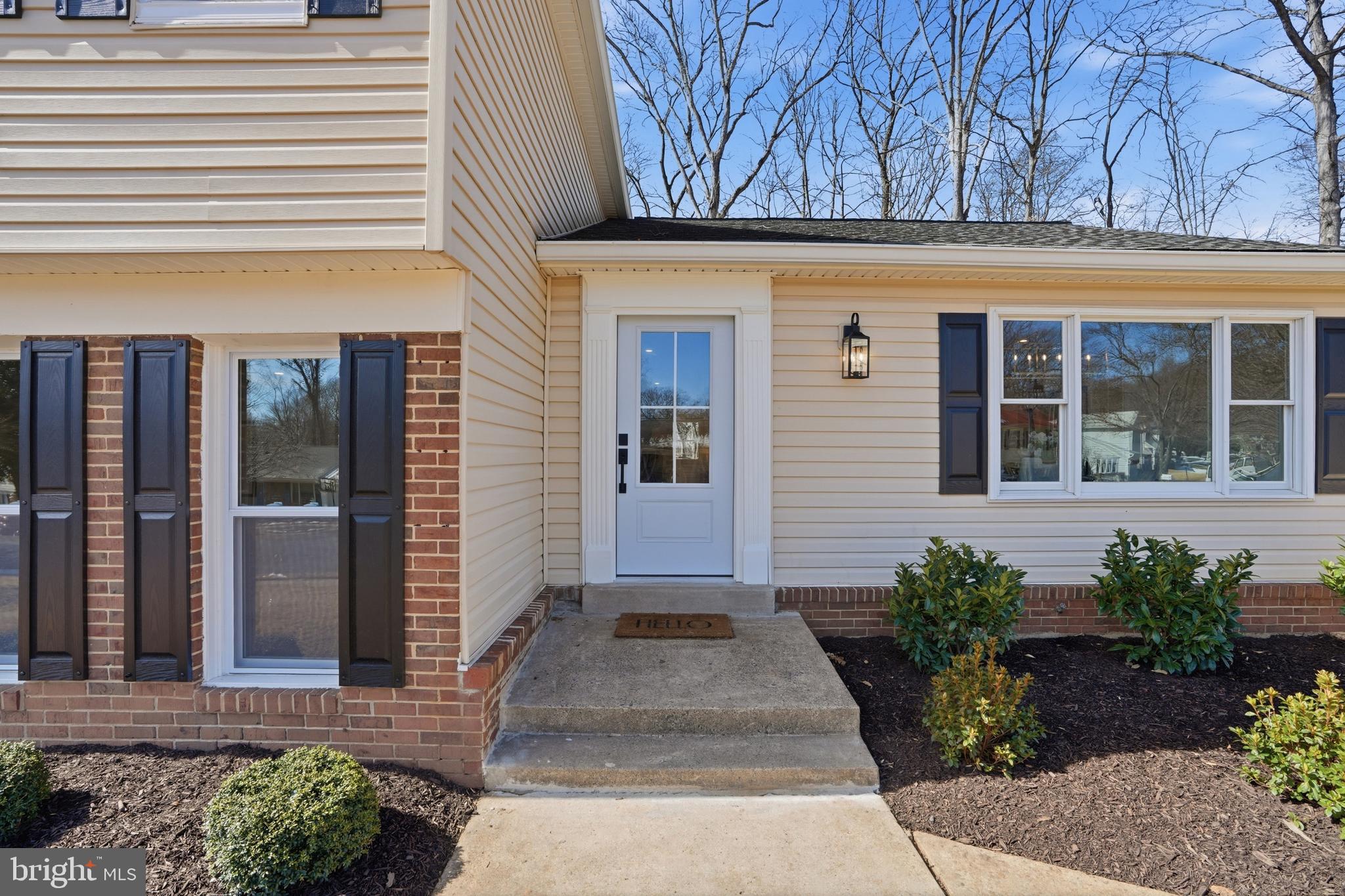 9077 Brook Ford Road Burke, VA 22015 - Photo 5 of 66