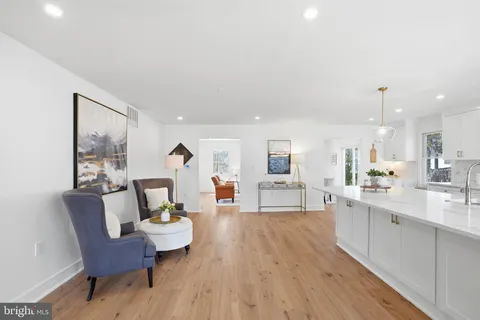 $929,900 | 9077 Brook Ford Road, Burke, VA 22015