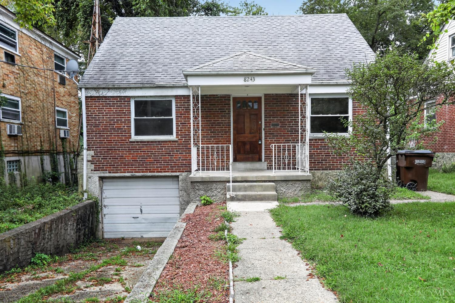 8243 Daly Road Cincinnati, OH 45231 - Photo 5 of 30 Gallery Image 5