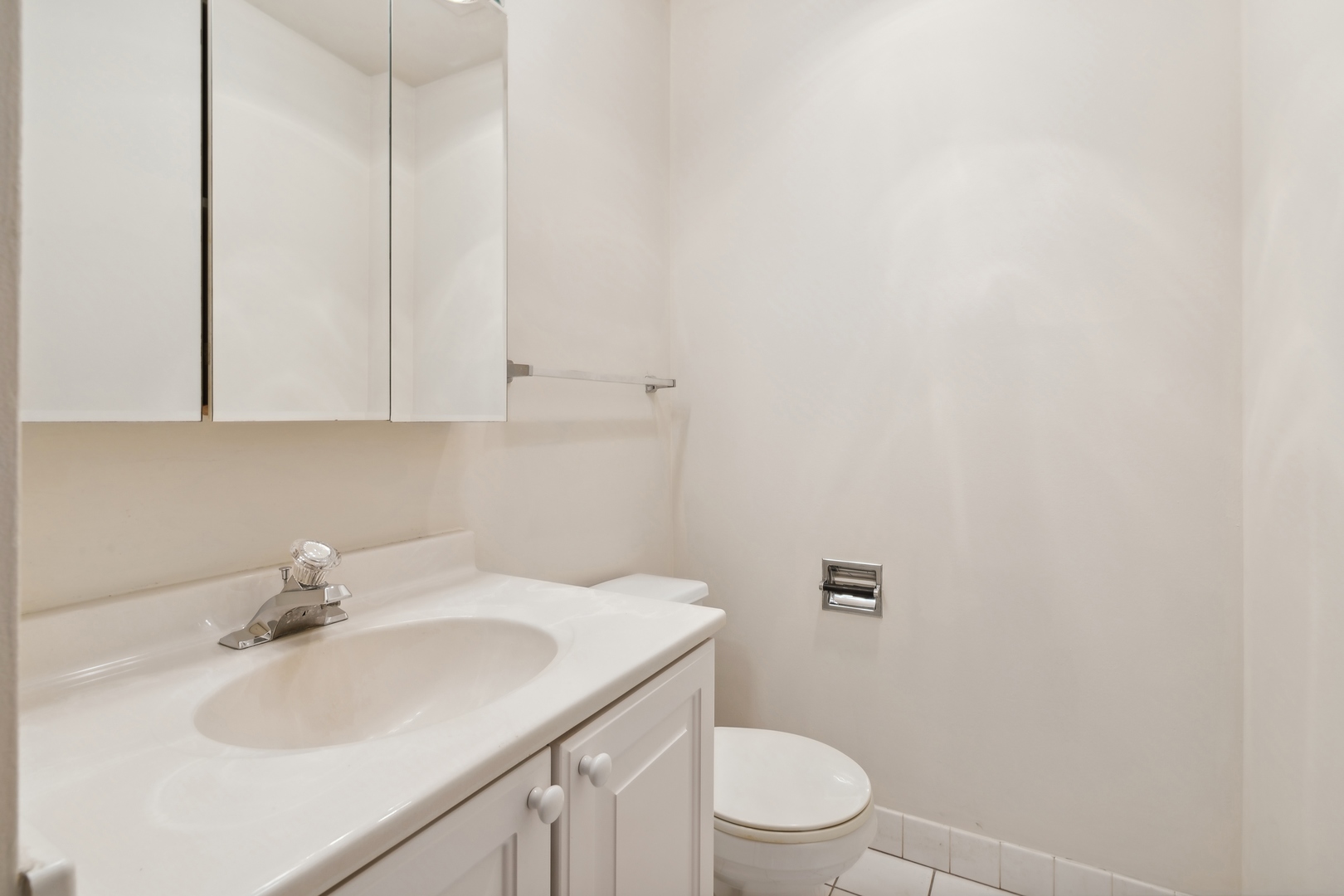 435 Ridge Road, Unit 103 Wilmette, IL 60091 - Photo 11 of 16 Gallery Image 11