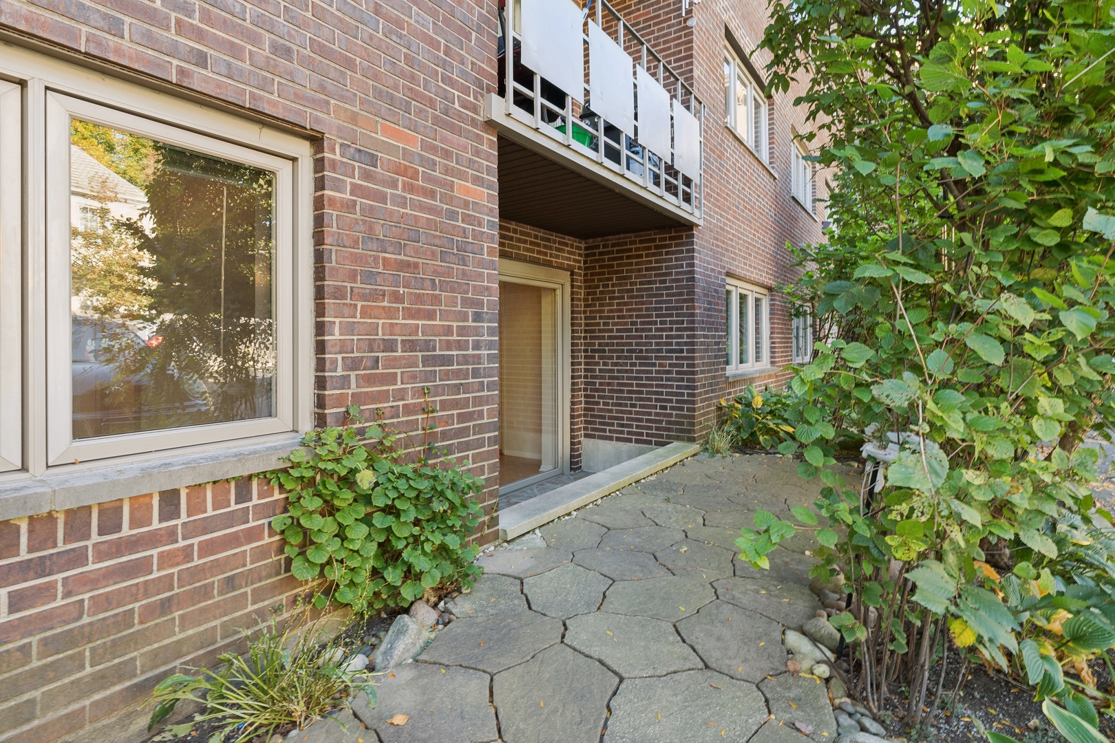 435 Ridge Road, Unit 103 Wilmette, IL 60091 - Photo 14 of 16 Gallery Image 14