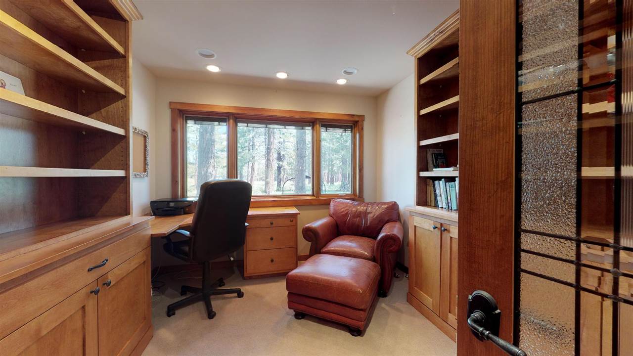 258 Ridge Way, Unit 15 Mammoth Lakes, CA 93546 - Photo 23 of 29 Gallery Image 23