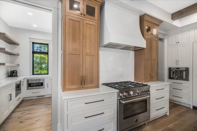 $1,985,000 | 63 Commander's Helm, Laconia, NH 03246